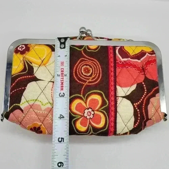 VERA BRADLEY CLUTCH PURSE KISS LOCK CLOSURE BROWN PRINTED - Picture 3 of 11